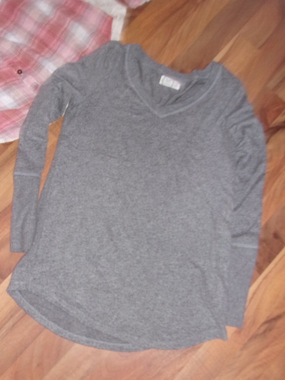 size extra small womens top shirt tee t long sleeve soft  knit gray